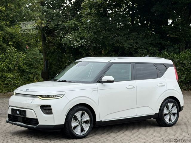 Furgon KIA Soul e-Soul DynamicLine 64 kWh LED Navi Kamera