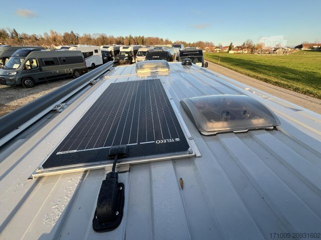 Karavan SUNLIGHT Adventure Cliff 602 LED 8G Safety+ACC Digital