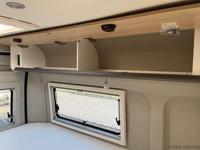 Karavan SUNLIGHT Adventure Cliff 602 LED 8G Safety+ACC Digital