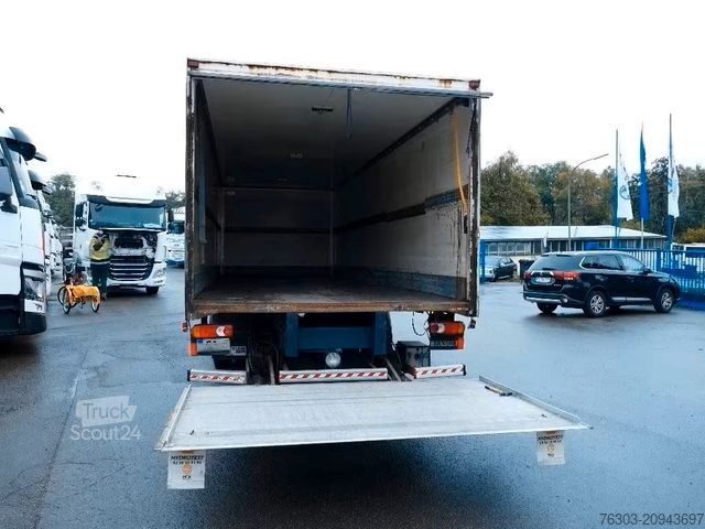 Škatlasti tovornjak RENAULT Midlun 220dci *Koffer*BlattfederungLadebordwand*