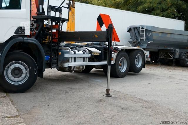 Φορτηγό γερανός roll-off SCANIA P400 Abrollkipper/Kran PALFINGER*
