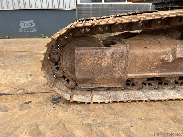 ķēžu ekskavators Case CX250C