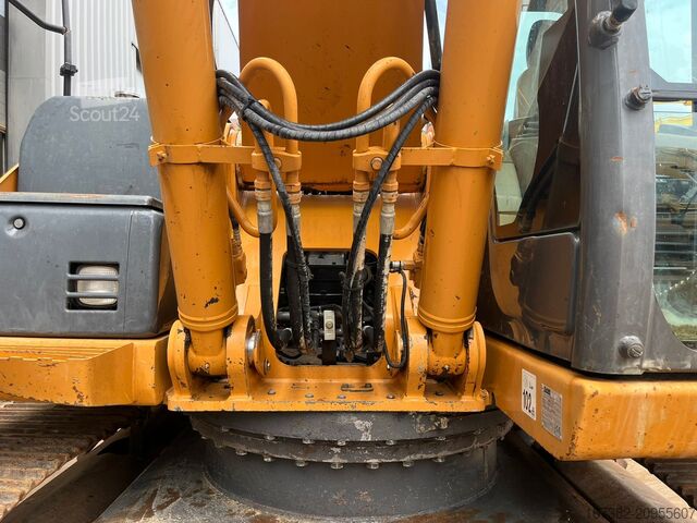 ķēžu ekskavators Case CX250C