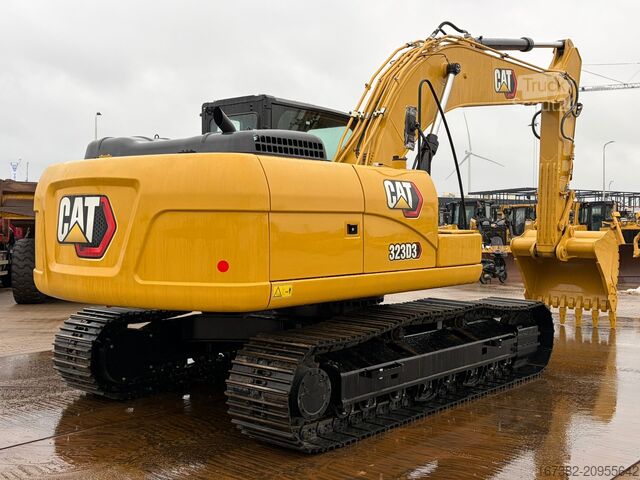ķēžu ekskavators Caterpillar 323D3