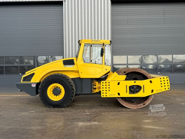 Basit kam silindiri Bomag BW226