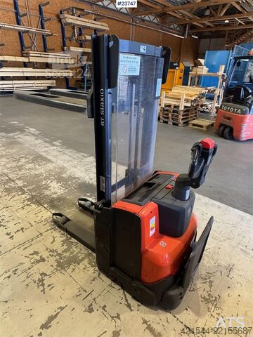 Heftruck Linde SWE100 Pedestrian Pallet Stacker