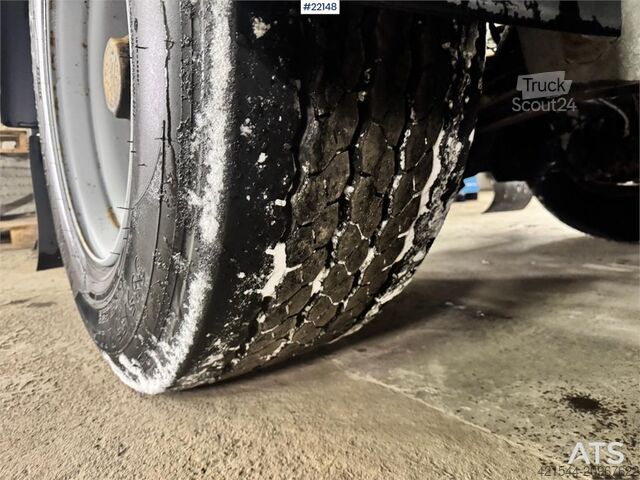 HFR Dolly. HFR Dolly.