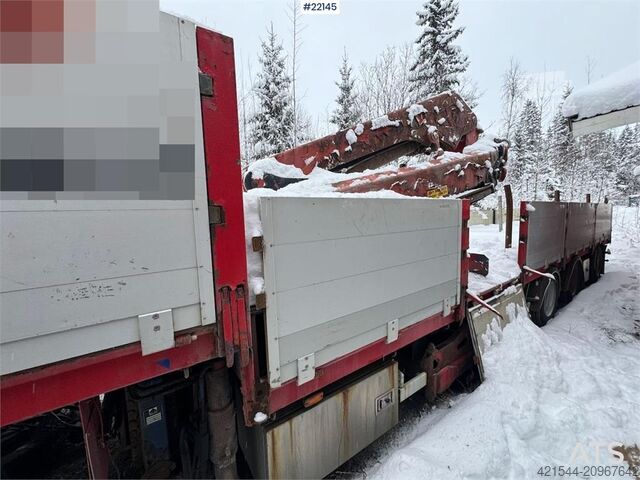 Tyllis jumbo oplegger met HMF-kraan Tyllis jumbo semi-trailer with HMF crane