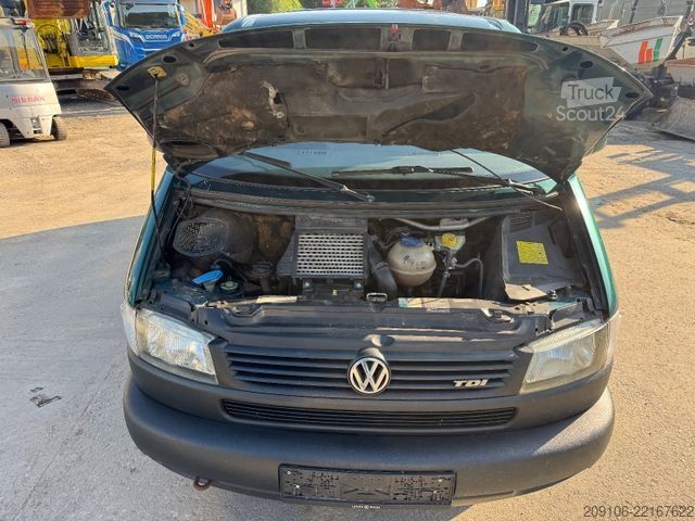 Dobozos furgon VOLKSWAGEN T4 Trans Van Comfortline 2-3 Lang
