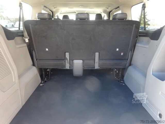 Minibus FORD Transit Custom L2 Trail 4x4 Kombi AHK Matrix 360