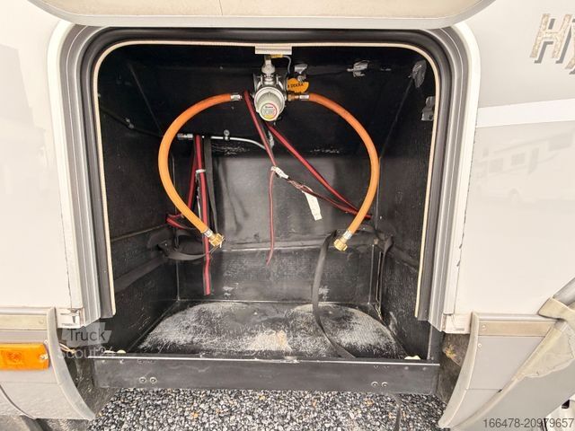 Integrated camper HYMER/ERIBA B 654 *Festbett-Hubbett-Automatik-2xKlima*