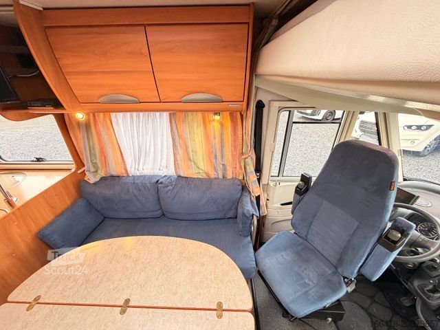 Integrated camper HYMER/ERIBA B 654 *Festbett-Hubbett-Automatik-2xKlima*