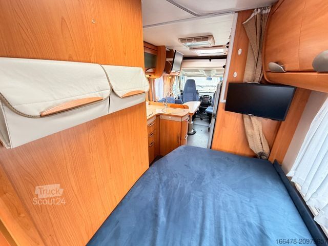 Integrated camper HYMER/ERIBA B 654 *Festbett-Hubbett-Automatik-2xKlima*