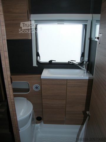 Karavāna WEINSBERG CaraOne 480 EU 2026 mit Vorzelt