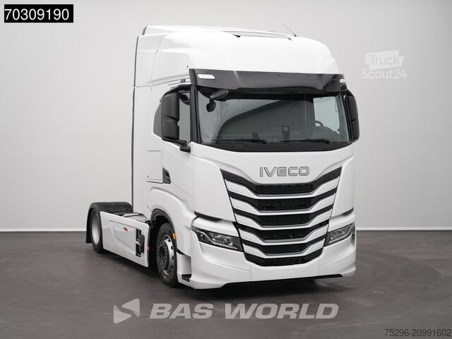 Volume SCM Iveco S-Way 500 4X2 NEW! 2xTanks Retarder ADR Standkl...