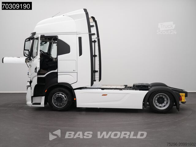 Volume SCM Iveco S-Way 500 4X2 NEW! 2xTanks Retarder ADR Standkl...