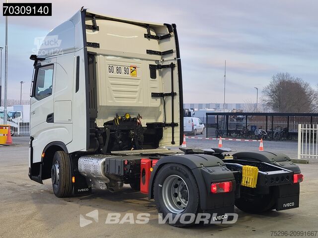 Standaard trekker Iveco S-Way 500 4X2 NEW! 540L Tank HPEB Mirrorcam Euro 6