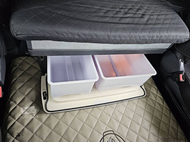 Standaard trekker SCANIA R420 MEGA