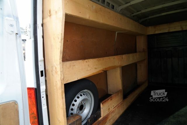 Panel van IVECO DAILY 35-140 /  BLASZAK / SPROWADZONY / 