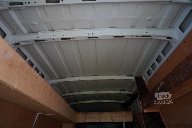 Panel van IVECO DAILY 35-140 /  BLASZAK / SPROWADZONY / 