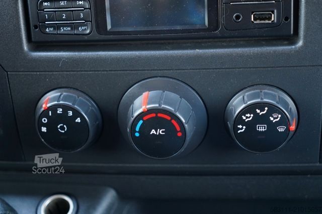 Vrachtwagenhoogwerker RENAULT MASTER / PODNO?NIK KOSZOWY - 10.5 m / BLASZAK +