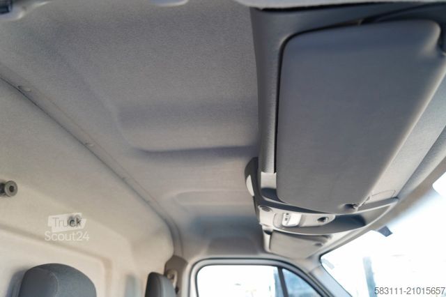 Vrachtwagenhoogwerker RENAULT MASTER / PODNO?NIK KOSZOWY - 10.5 m / BLASZAK +