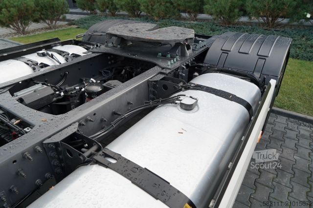 Standard tractor unit RENAULT T 480 / RETARDER / 2022 / 13 LITROWY / OPONY 100