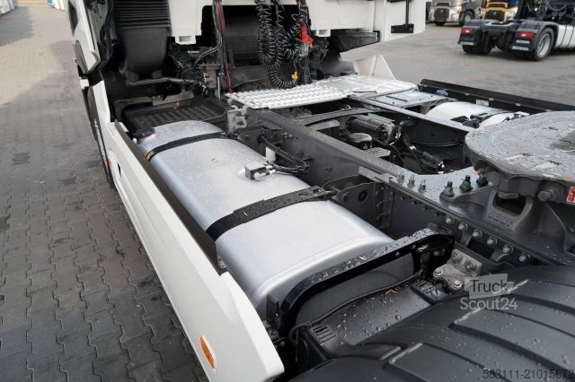 Standard tractor unit RENAULT T 480 / RETARDER / 2022 / 13 LITROWY / OPONY 100