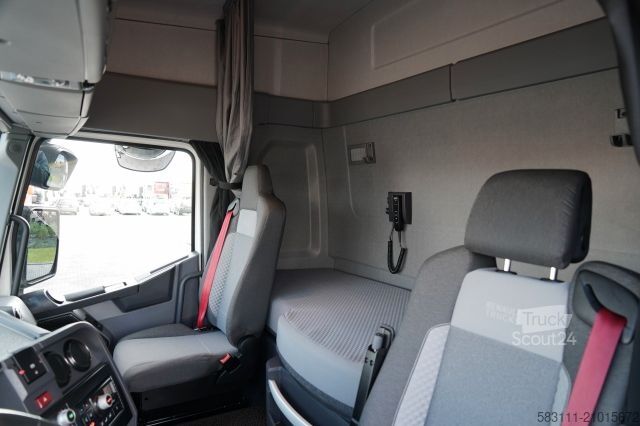 Standard tractor unit RENAULT T 480 / RETARDER / 2022 / 13 LITROWY / OPONY 100