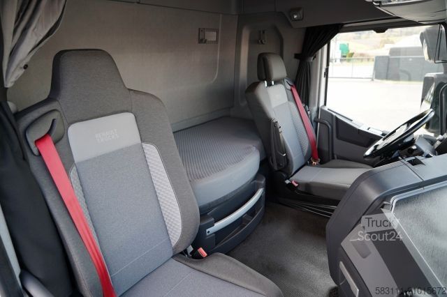 Standard tractor unit RENAULT T 480 / RETARDER / 2022 / 13 LITROWY / OPONY 100