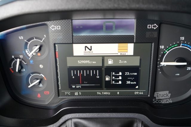 Standard tractor unit RENAULT T 480 / RETARDER / 2022 / 13 LITROWY / OPONY 100