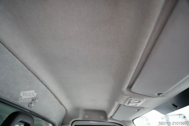 Refrigerator body van IVECO DAILY 35-140 / KONTENER / AUTOMAT HI-MATIC / BLI