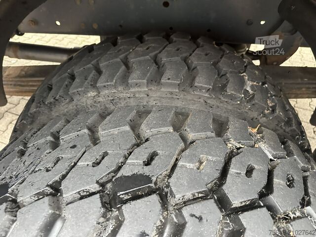 Tornkran Mercedes-Benz Axor 1833 AK 4x4 Axor 1833 AK 4x4 mit Heckkran Atlas 105.2-A2L