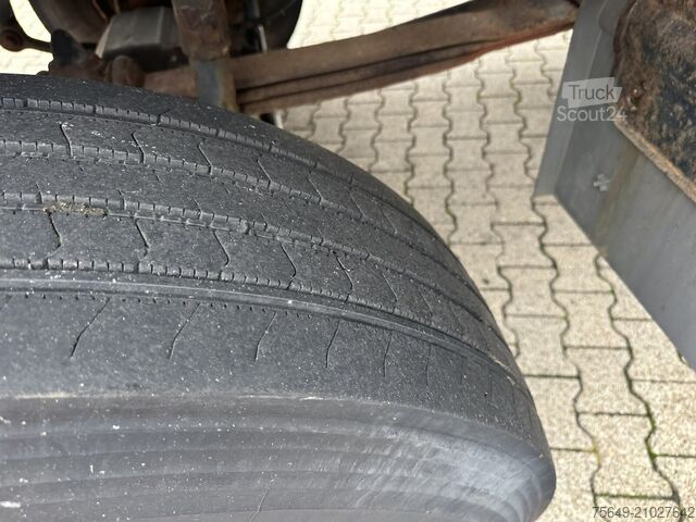 Tornkran Mercedes-Benz Axor 1833 AK 4x4 Axor 1833 AK 4x4 mit Heckkran Atlas 105.2-A2L