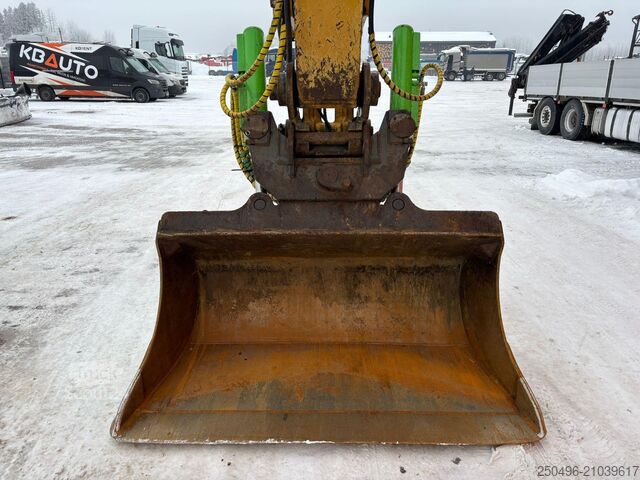 Excavateur sur chenilles Caterpillar 320 GC 3D / TILT / AC