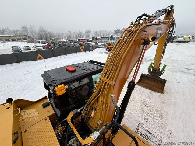 Excavateur sur chenilles Caterpillar 320 GC 3D / TILT / AC
