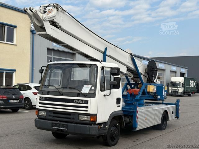 Camion équipé d'une grue DAF AE 45CE*Alu-kran Klaas 28/7*Dachdecker* Montage*