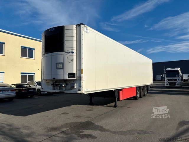 Kühlauflieger SCHMITZ CARGOBULL SCB*Carrier Vector*Lift*Doppelstock*Blumenbreite