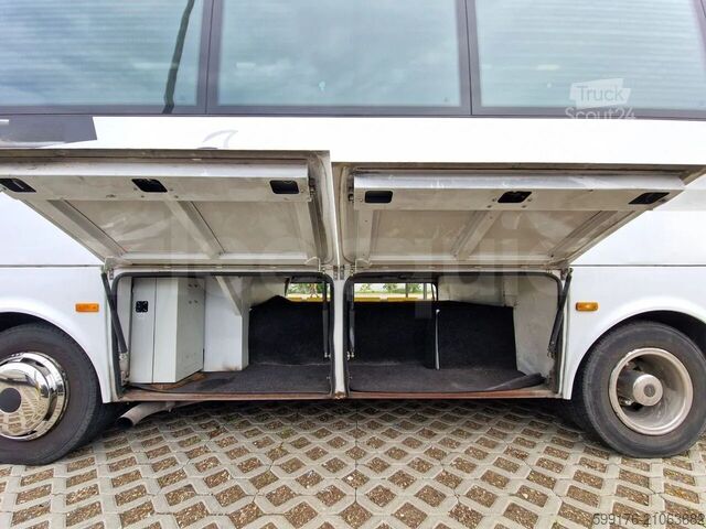 Intercity bus Isuzu Novo