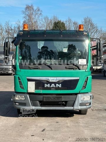Driezijdige kipper bestelwagen MAN TGL 8.220 Meiller Dreiseitenkipper Euro6