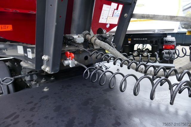 Naczepa wywrotka KEMPF 3-achs 39m³ ALU- Halbschalenmulde, 5,2 to LG.