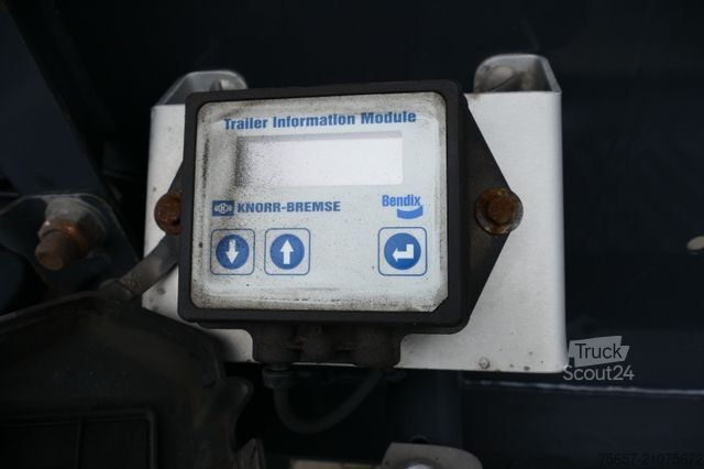 Naczepa wywrotka KEMPF 3-achs 39m³ ALU- Halbschalenmulde, 5,2 to LG.