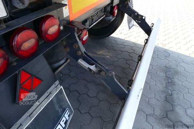 Naczepa wywrotka KEMPF Kempf 3-achs 39m³ ALU- Halbschalenmulde, 5,2 to