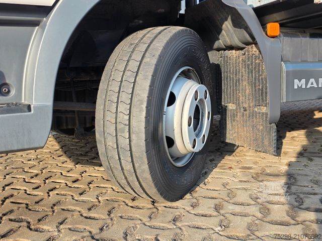 LKW mit Pritsche & Plane MAN TGX 12.250 4X2 BL CH / Totwinkelkamera / 6E