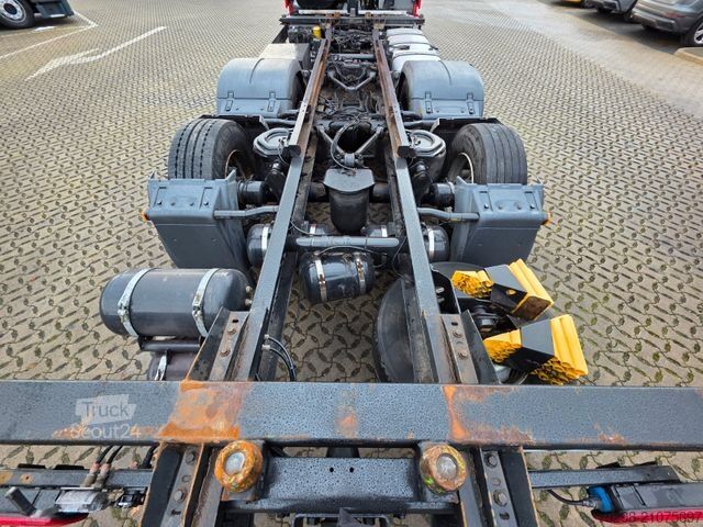 Swap body truck MAN TGX 26.460 6x2/Intarder/Standklima/Totwinkelkam.