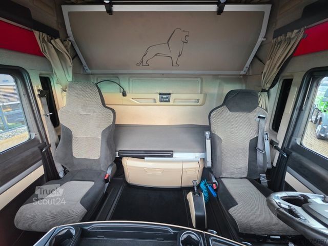 Swap body truck MAN TGX 26.460 6x2/Intarder/Standklima/Totwinkelkam.