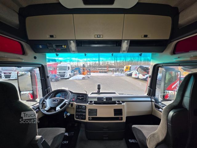 Swap body truck MAN TGX 26.460 6x2/Intarder/Standklima/Totwinkelkam.