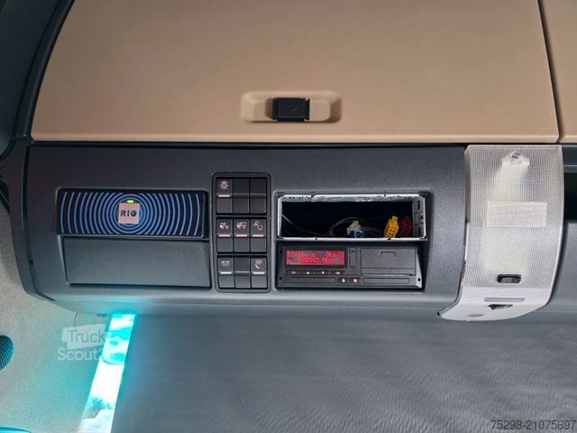 Swap body truck MAN TGX 26.460 6x2/Intarder/Standklima/Totwinkelkam.