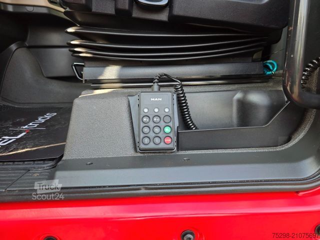 Swap body truck MAN TGX 26.460 6x2/Intarder/Standklima/Totwinkelkam.