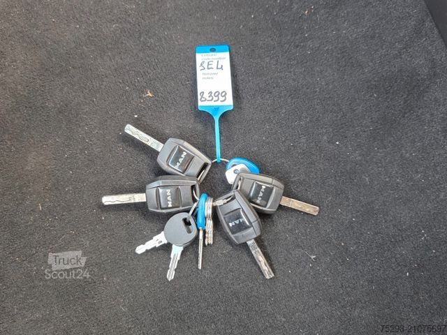 Swap body truck MAN TGX 26.460 6x2/Intarder/Standklima/Totwinkelkam.